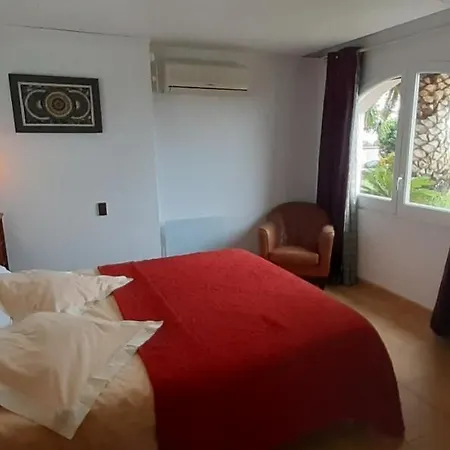 Apartment & - Panoramic Olivars Pau