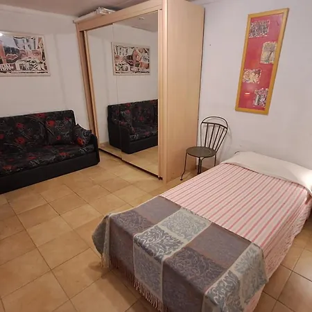 Apartment & - Panoramic Olivars Pau