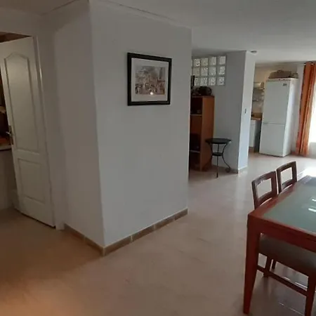 & - Panoramic Olivars Apartmán