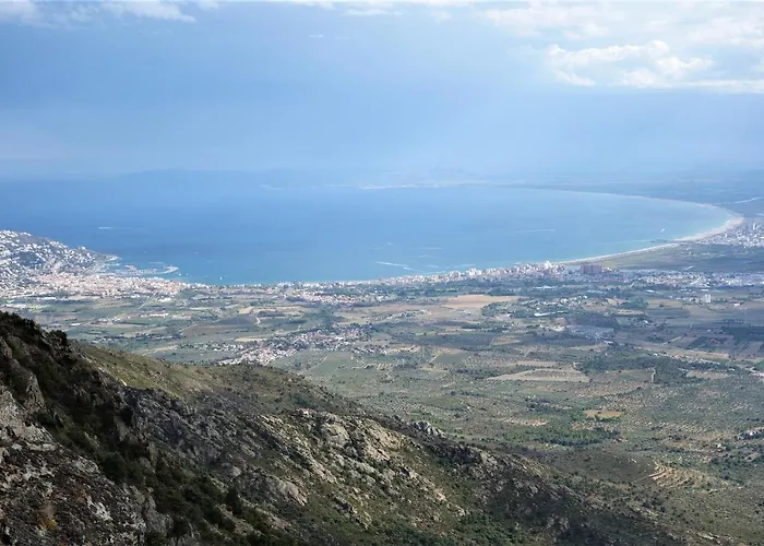 & - Panoramic Olivars * Pau